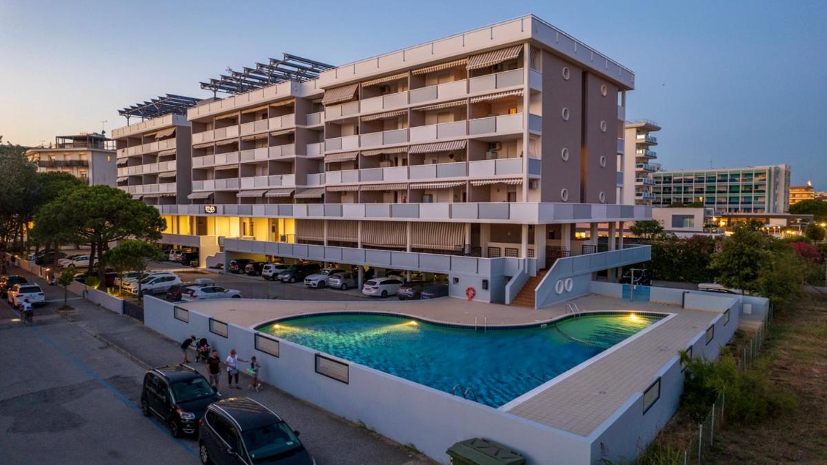 Residence Itaca Bibione Exterior foto